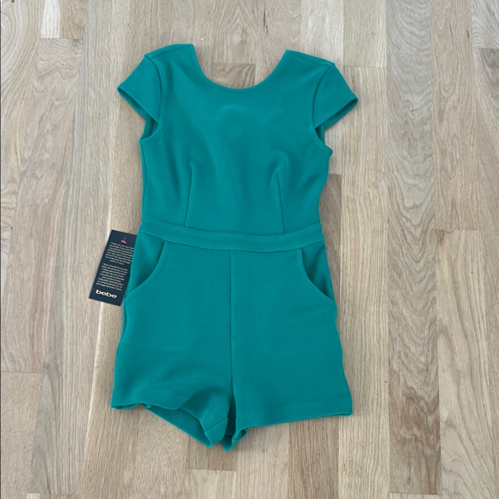 Bebe Green Short Sleeve Jumpsuit Sz 2 NWT